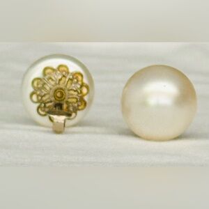Vintage Pearl Stud Clip-on Earrings